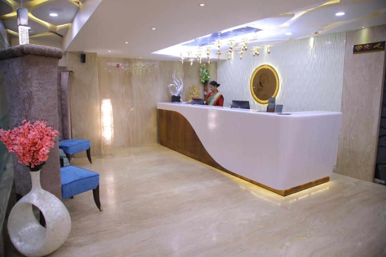 Olive Tree Hotel Vijayawada Bagian luar foto