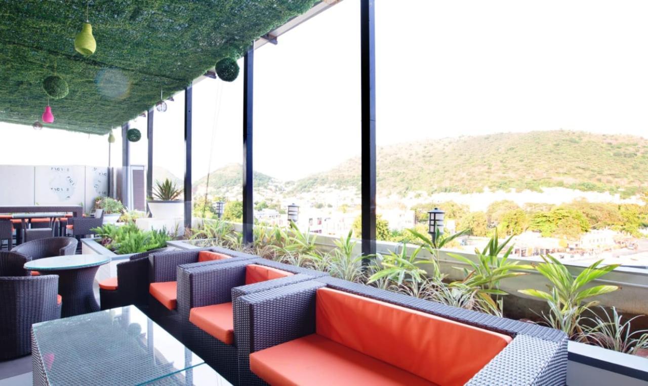 Olive Tree Hotel Vijayawada Bagian luar foto