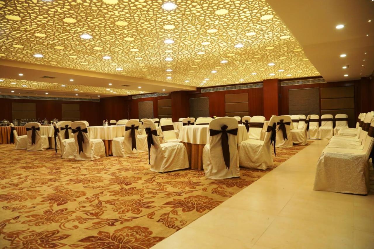 Olive Tree Hotel Vijayawada Bagian luar foto