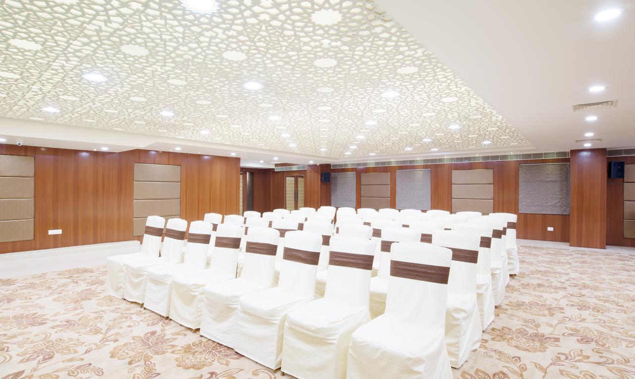 Olive Tree Hotel Vijayawada Bagian luar foto