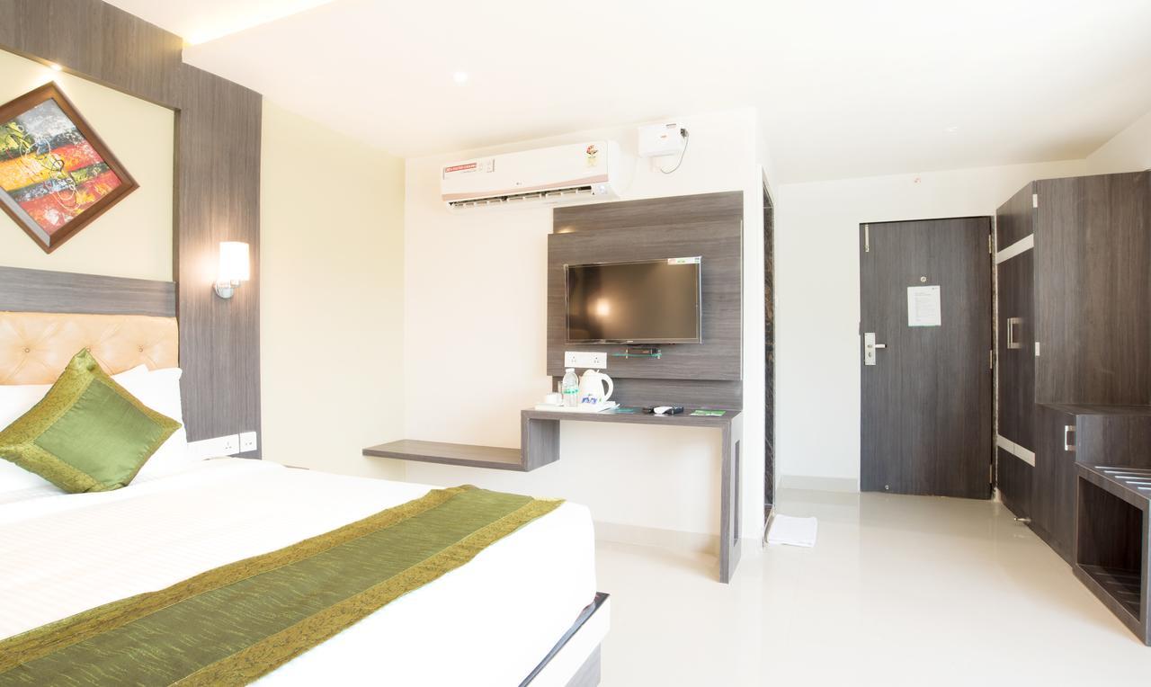 Olive Tree Hotel Vijayawada Bagian luar foto